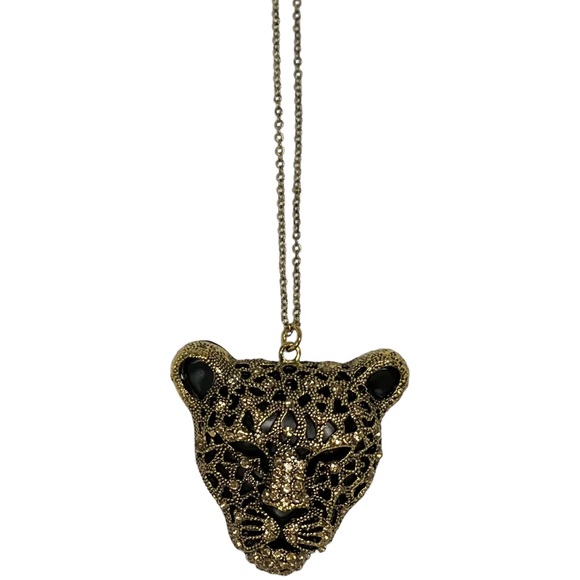 Cheetah head pendant necklace black details with gold rhinestones on gold chain - Picture 9 of 11